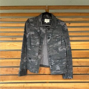 LOFT Women's Utility Camouflage Jacket - Gray